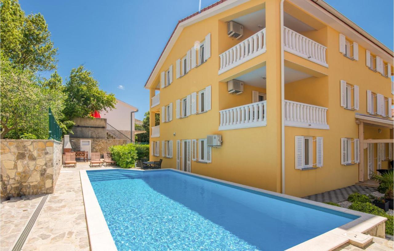 1 Bedroom Amazing In Appartement *